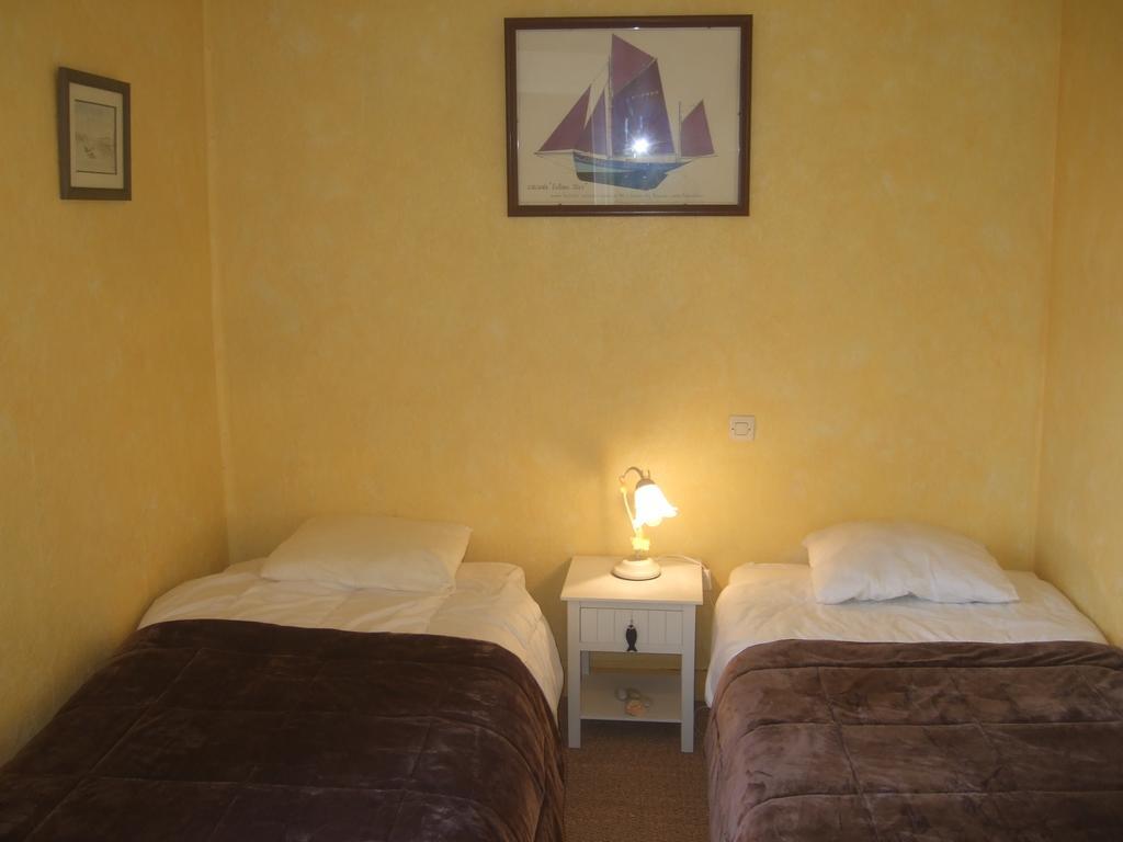 Le Clos De Lascoer Plumergat Room photo